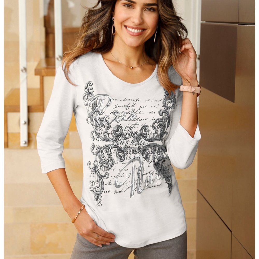 Women’s Plus Size White Gray Paris Print T-shirt Top